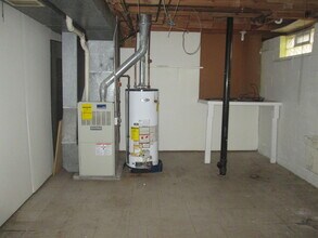 597 Aurora Dr in Youngstown, OH - Building Photo - Building Photo