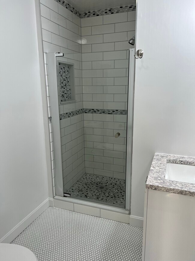 1084 Dorchester Ave, Unit 2 in Boston, MA - Building Photo - Building Photo