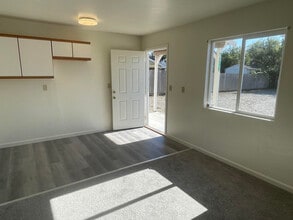 673 Rigby Ave, Unit 3 in Rio Dell, CA - Building Photo - Building Photo