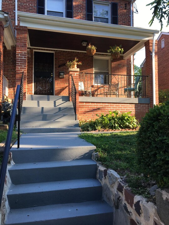 1923 S St SE in Washington, DC - Building Photo