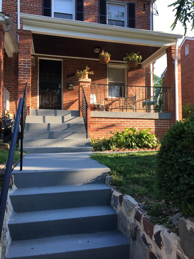 property at 1923 S St SE