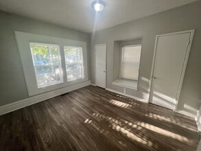 839 Alpine Ave NW in Grand Rapids, MI - Building Photo - Building Photo
