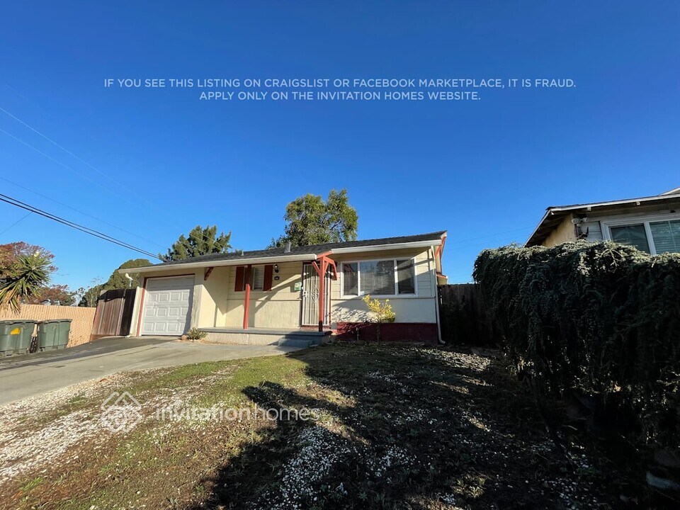 452 Ladera Dr in Vallejo, CA - Building Photo