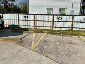 5136 Mallow St in Houston, TX - Building Photo - Building Photo
