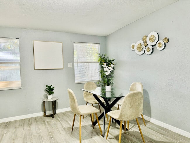 2402 Kiwanis Ave in Lakeland, FL - Building Photo - Building Photo