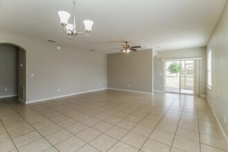 3226 Queen Alexandria Dr in Kissimmee, FL - Building Photo - Building Photo