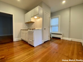 765 Broadway, Unit #1 in Chelsea, MA - Foto de edificio - Building Photo