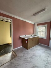 129 Grasmere St, Unit 2R in Newton, MA - Building Photo - Building Photo