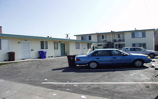 2316-2318 Dover Ave in San Pablo, CA - Building Photo - Building Photo