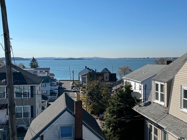 23 Siren St in Winthrop, MA - Building Photo - Building Photo