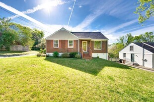 1918 Moran Ave in Nashville, TN - Building Photo