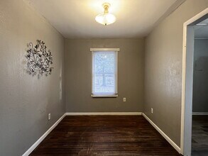 1013 E 4th St in Cushing, OK - Building Photo - Building Photo