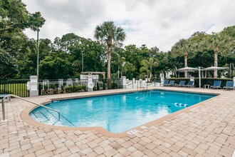 Ocean Oaks in Port Orange, FL - Foto de edificio - Building Photo