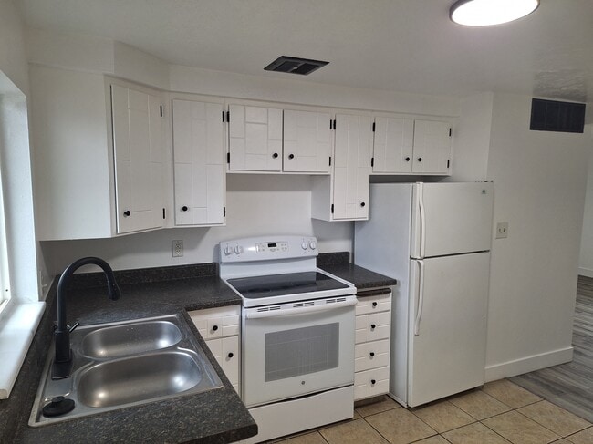 2002 W 4700 S in Roy, UT - Building Photo - Building Photo