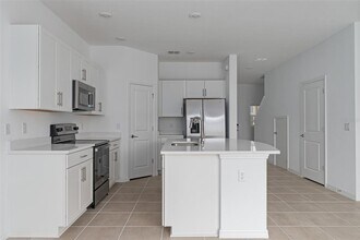 11720 Glenside Ter in Palmetto, FL - Building Photo - Building Photo