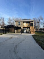 717 E Culton St in Warrensburg, MO - Building Photo
