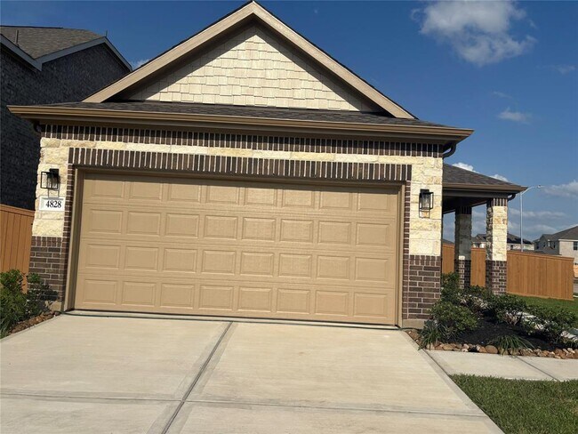 4828 Sun Fls Dr in Katy, TX - Building Photo - Building Photo