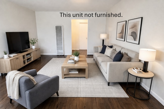 3021-3021 Carmona Ave