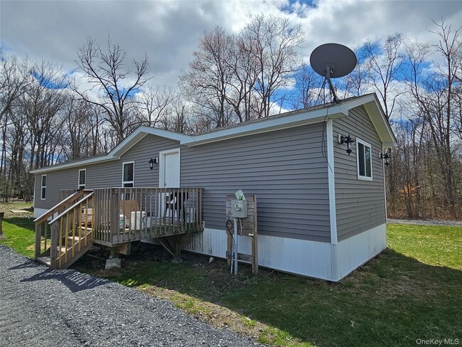 334 Fair Oaks Rd in Middletown, NY - Building Photo - Building Photo