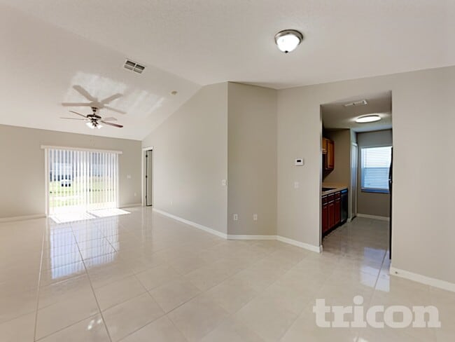 651 Heraldo Ct, Unit 1804 in Kissimmee, FL - Building Photo - Building Photo