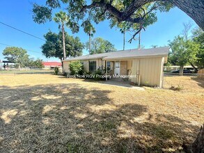 1400 Vine Ave in McAllen, TX - Building Photo - Building Photo
