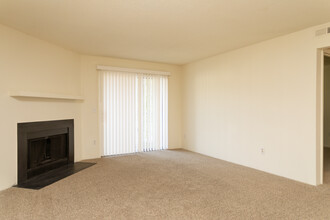 The Boulders Apartment Homes in Rock Hill, SC - Foto de edificio - Interior Photo