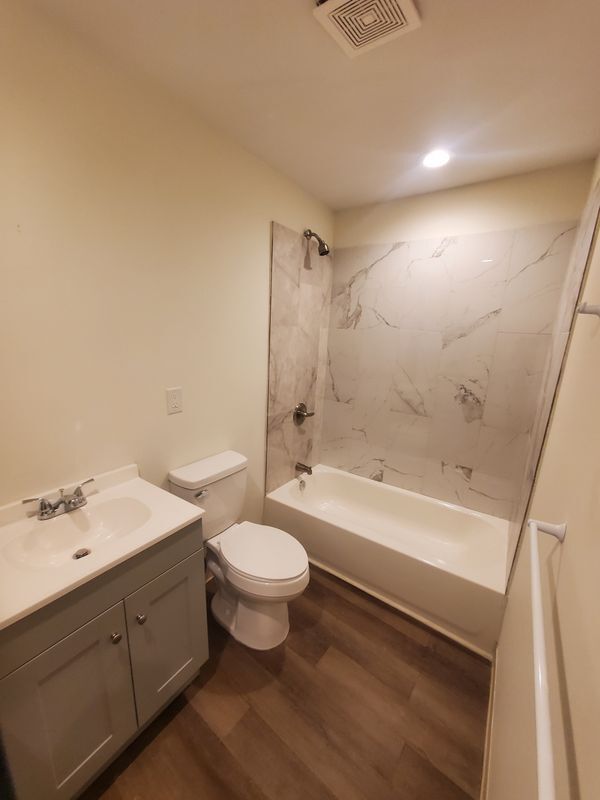 641 Washington St in Eden, NC - Foto de edificio - Building Photo