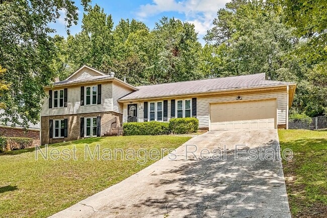 221 Waxhaw Dr in Fayetteville, NC - Building Photo - Building Photo