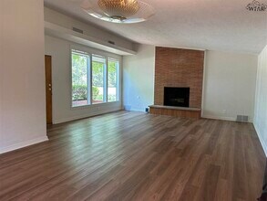 2400 Martin St in Wichita Falls, TX - Building Photo - Building Photo