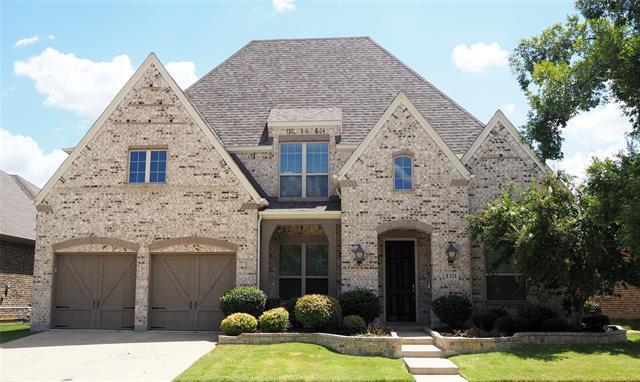 1521 10th St in Argyle, TX - Building Photo