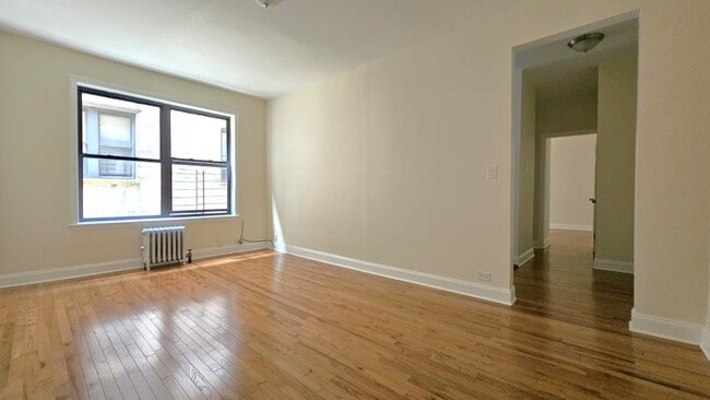 300 Fort Washington Ave in New York, NY - Building Photo - Building Photo
