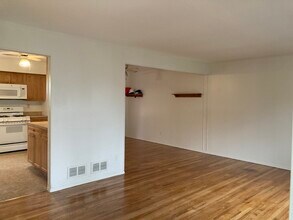 17 Jefferson Pl in Montvale, NJ - Building Photo - Building Photo