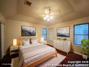 5543 Sunup Dr in San Antonio, TX - Building Photo - Building Photo