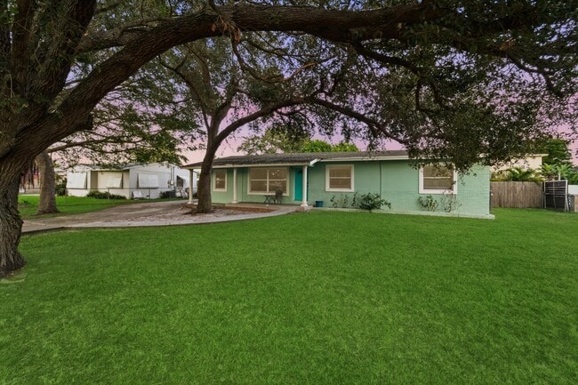 property at 1424 Willow Rd