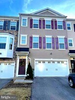 112 Graystone Dr in Trevose, PA - Building Photo