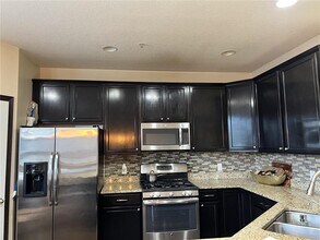 1800 Plymouth Ln in Chanhassen, MN - Building Photo - Building Photo