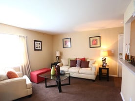 Melrose Place Apartments in Newark, DE - Building Photo