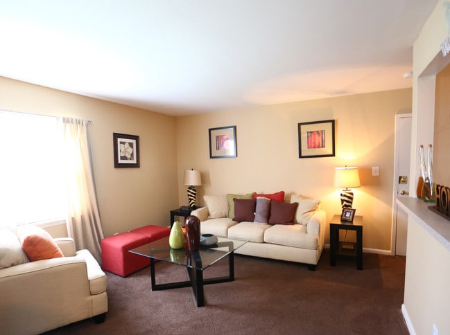 Melrose Place Apartments