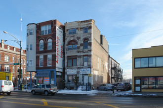 2105 S Ashland Ave in Chicago, IL - Building Photo - Building Photo