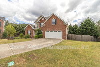 1100 Winterberry Ln in Knoxville, TN - Foto de edificio - Building Photo