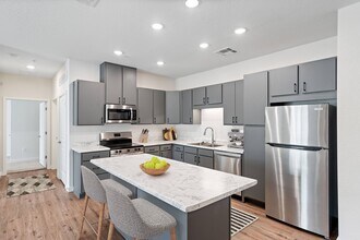 Sierra on 66 in Flagstaff, AZ - Building Photo - Building Photo