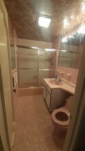 201 Hoffman Ave, Unit 25 in Cranston, RI - Building Photo - Building Photo
