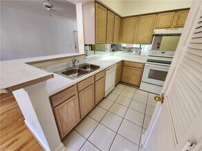 3777 Peachtree Rd in Brookhaven, GA - Building Photo - Building Photo