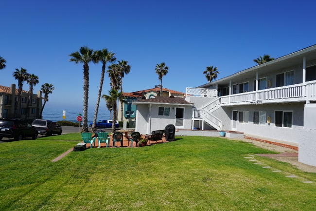 1036 S Pacific St in Oceanside, CA - Building Photo - Building Photo