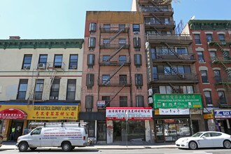 75 Allen St in New York, NY - Building Photo - Building Photo