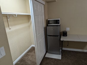 323 Zuniga St in Brighton, CO - Foto de edificio - Building Photo