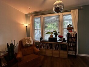 4501 N St Louis Ave-Unit -1 in Chicago, IL - Building Photo - Building Photo