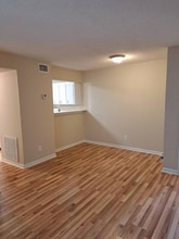 872 Deerwood Ln-Unit -879 in Chipley, FL - Building Photo - Building Photo