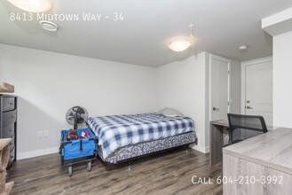 8413 Midtown Wy in Chilliwack, BC - Building Photo - Building Photo