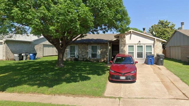 property at 105 W Way Dr